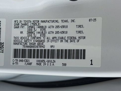 Used 2025 Toyota Sequoia TRD Pro AWD/4WD image 30
