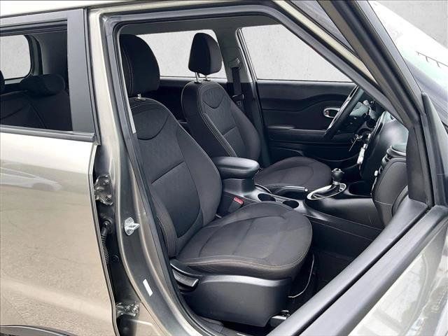 Used 2019 Kia Soul FWD image 9