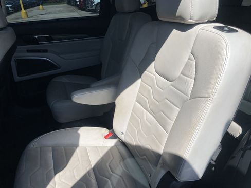 Used 2020 Kia Telluride SX w/ SX Prestige Package image 12