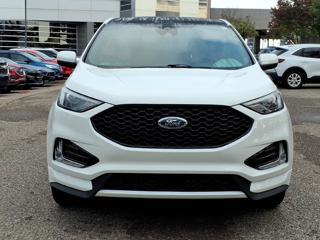 Used 2024 Ford Edge SEL AWD/4WD image 8