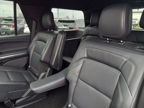 Used 2025 Lincoln Navigator Reserve w/ Jet Appearance Package AWD/4WD image 16