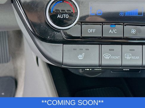 Used 2024 Hyundai Elantra SEL w/ Convenience Package FWD image 18