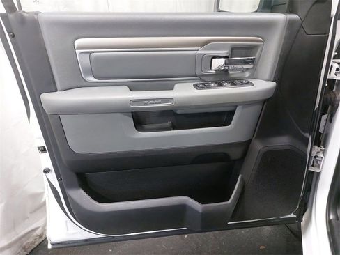 Used 2018 RAM 1500 Big Horn image 26