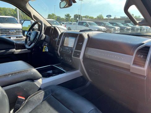 Used 2019 Ford F450 Lariat w/ Chrome Package image 22