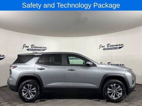 New 2026 Chevrolet Equinox LT w/ Convenience Package II FWD image 6