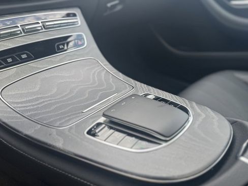 Used 2021 Mercedes-Benz E 450 4MATIC Sedan image 26