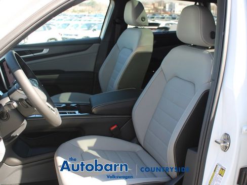 New 2026 Volkswagen Atlas Cross Sport SEL R-Line AWD/4WD image 7