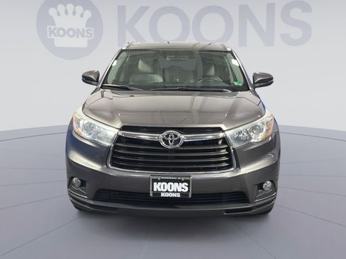 Used 2016 Toyota Highlander XLE image 11