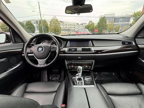 Used 2017 BMW 535i xDrive AWD/4WD image 26