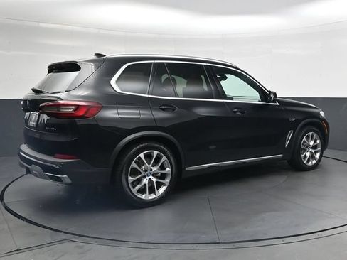 Used 2022 BMW X5 xDrive45e w/ Executive Package AWD/4WD image 4