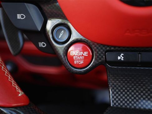 Certified 2021 Ferrari F8 Tributo image 31