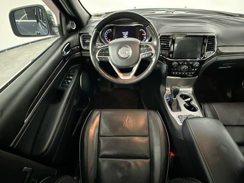 Used 2021 Jeep Grand Cherokee Overland AWD/4WD image 9