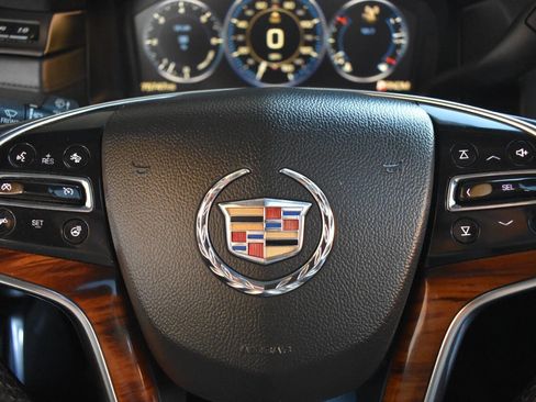Used 2015 Cadillac Escalade Premium image 52