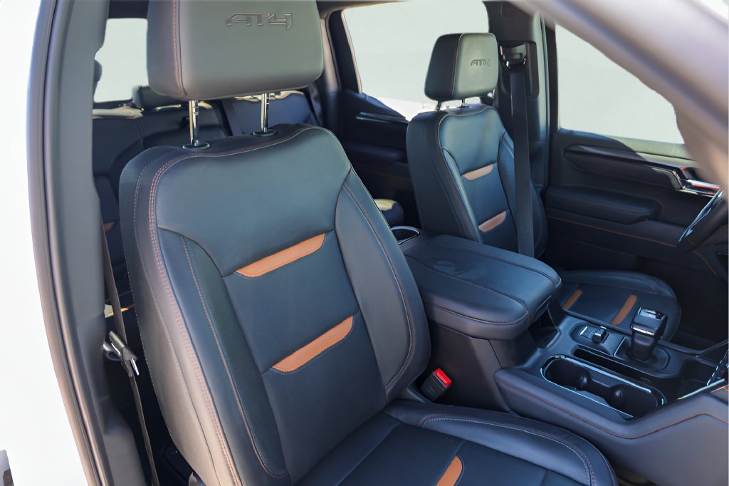 Certified 2025 GMC Sierra 1500 AT4 AWD/4WD image 31