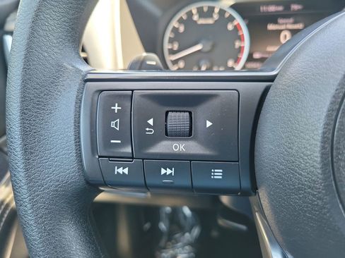 Used 2024 Nissan Rogue SV AWD/4WD image 25