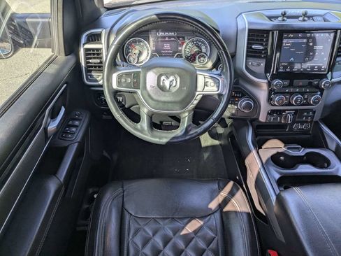 Used 2022 RAM 1500 Big Horn AWD/4WD image 16