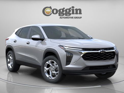 New 2026 Chevrolet Trax LS image 5