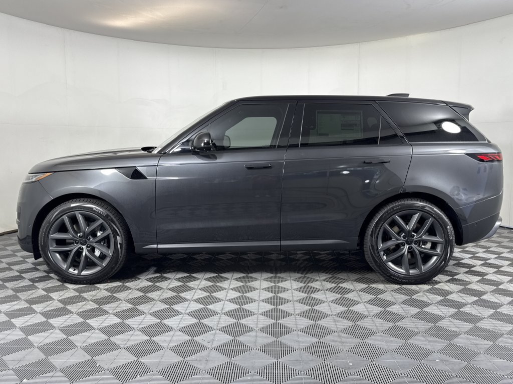 New 2027 Land Rover Range Rover Sport SE AWD/4WD image 2