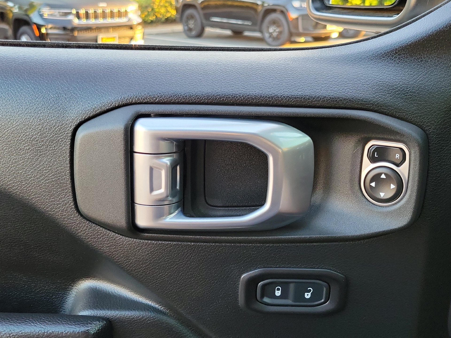 Certified 2023 Jeep Wrangler Unlimited Sport AWD/4WD image 14