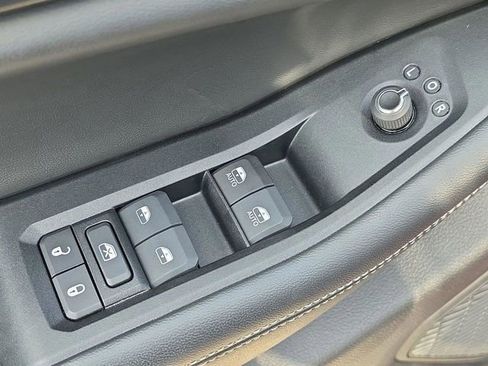 Used 2024 Jeep Grand Cherokee Altitude image 21