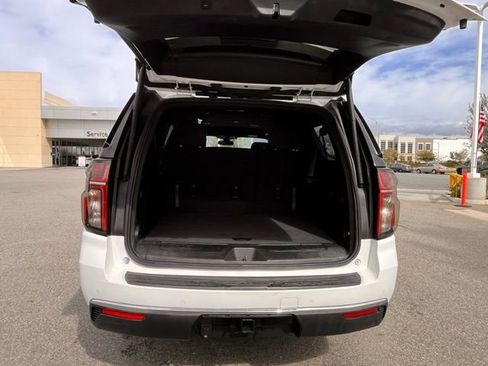 Used 2022 Chevrolet Suburban LT image 26