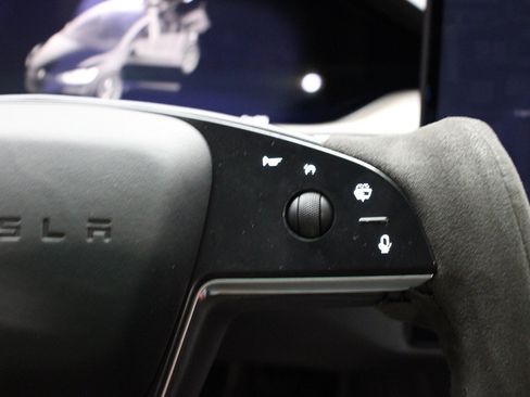 Used 2023 Tesla Model X image 52