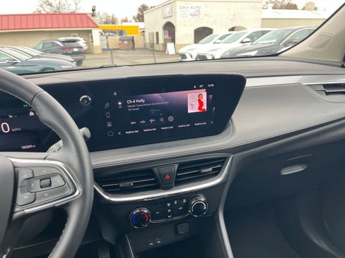 Used 2025 Buick Encore GX Preferred image 18