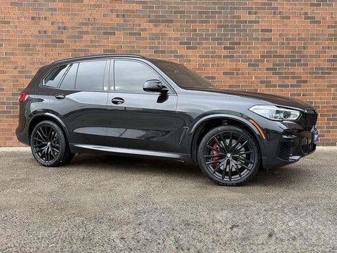 Used 2022 BMW X5 M50i w/ Executive Package image 9