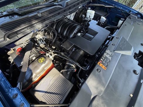 Used 2018 Chevrolet Silverado 1500 LT w/ All Star Edition image 17