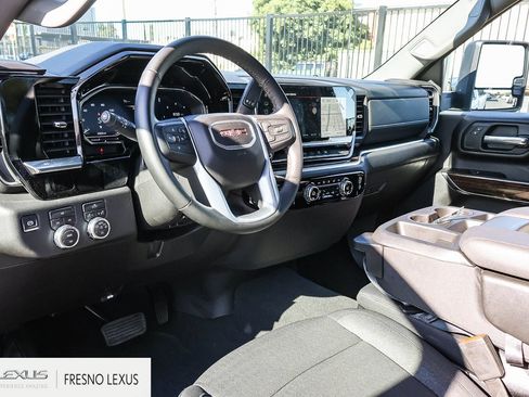Used 2025 GMC Sierra 3500 SLE w/ SLE Convenience Package AWD/4WD image 19