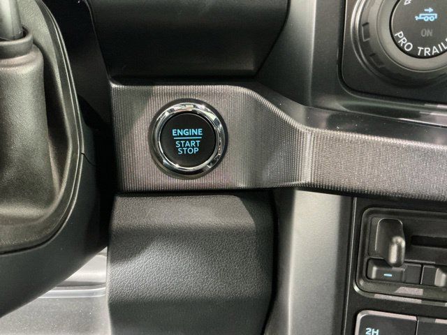 Used 2025 Ford F350 Platinum w/ FX4 Off-Road Package AWD/4WD image 28