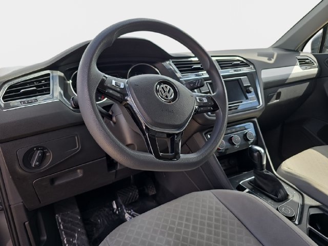 Used 2019 Volkswagen Tiguan S w/ Driver Assistance Package AWD/4WD image 18