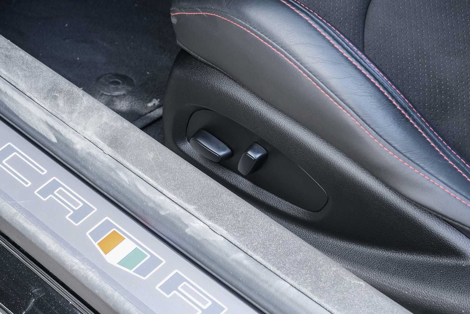 Used 2021 Chevrolet Camaro ZL1 RWD image 37
