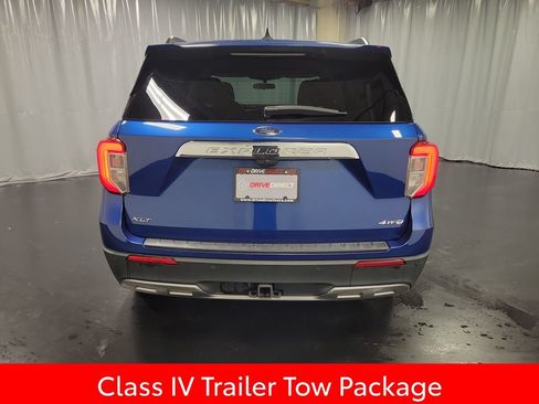 Used 2023 Ford Explorer XLT w/ Equipment Group 202A AWD/4WD image 7