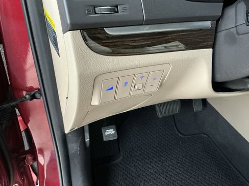 Used 2012 Hyundai Santa Fe Limited image 26