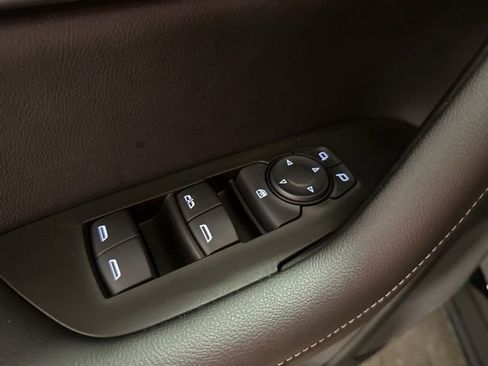 Used 2023 Chevrolet Blazer LT w/ Convenience Package image 11