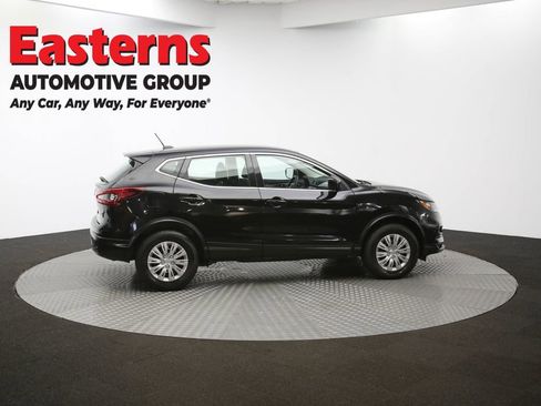 Used 2020 Nissan Rogue Sport S image 42