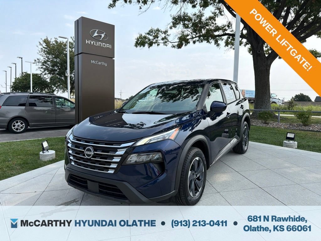 Used 2025 Nissan Rogue SV FWD image 1
