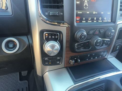 Used 2018 RAM 1500 Laramie w/ Convenience Group image 19