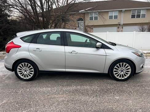 Used 2012 Ford Focus Titanium image 11