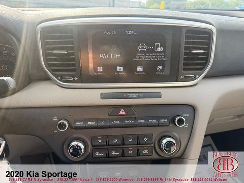 Used 2020 Kia Sportage LX AWD/4WD image 14