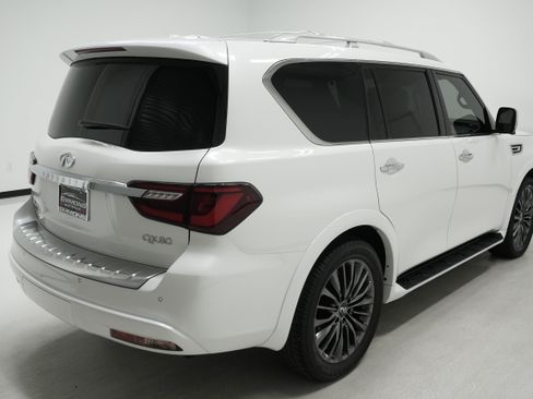 Used 2023 INFINITI QX80 Sensory w/ Cargo Package AWD/4WD image 4