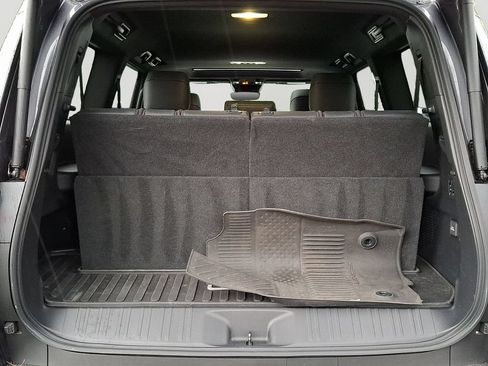 Used 2024 Lexus GX 550 w/ Accessory Package (2T) AWD/4WD image 28