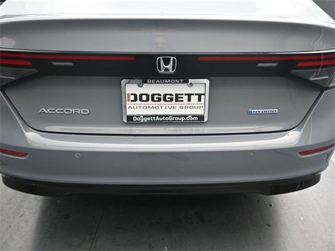 Used 2023 Honda Accord EX-L image 10