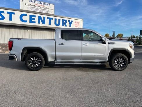 Used 2020 GMC Sierra 1500 SLT w/ SLT Premium Package image 16