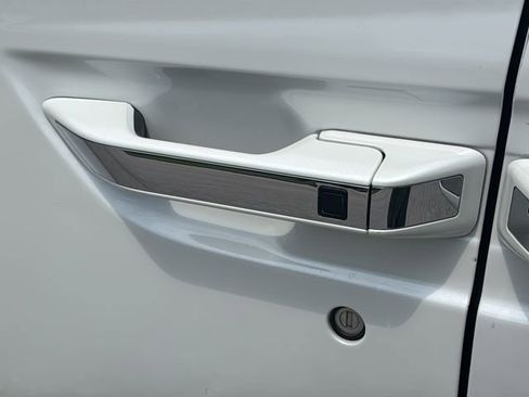 Used 2016 Honda Odyssey Touring image 12