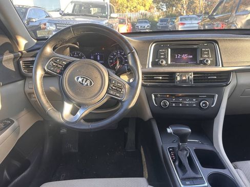 Used 2016 Kia Optima LX FWD image 10