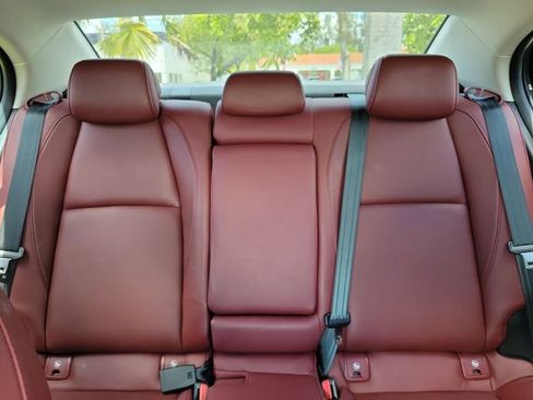 Used 2022 MAZDA MAZDA3 s FWD image 28
