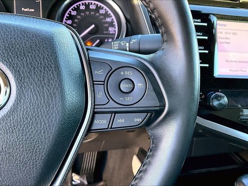 Certified 2019 Toyota Camry SE image 24