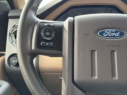 Used 2015 Ford F350 Lariat image 35
